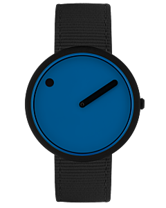 40 mm / Heroic Blue dial / Manta Ray recycled strap