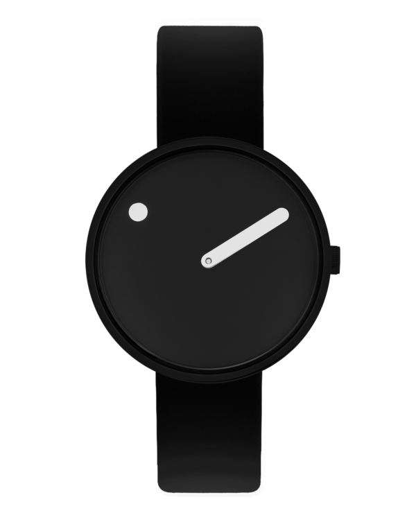 34 mm / Black dial / Black leather strap